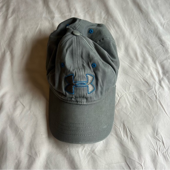 Under Armour Gray Hat with Blue Logo - Size M/L - Picture 1 of 5